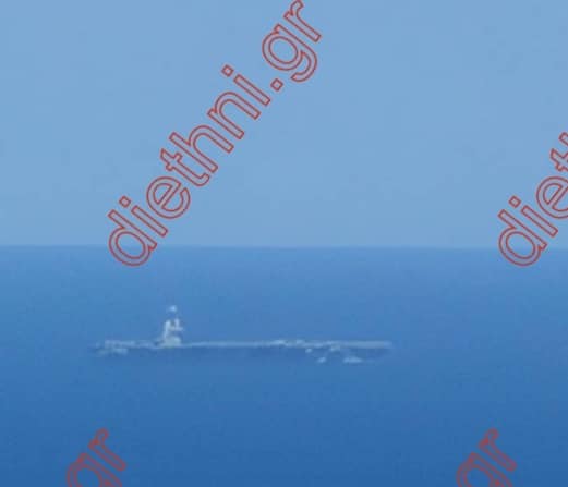 Το αμερικανικό αεροπλανοφόρο USS Gerald R. Ford ανοιχτά της Κρήτης, λίγο μετά την αναχώρησή του από τη Σούδα, με κατεύθυνση την Ανατολική Μεσόγειο και το Ισραήλ. photo: diethni.gr