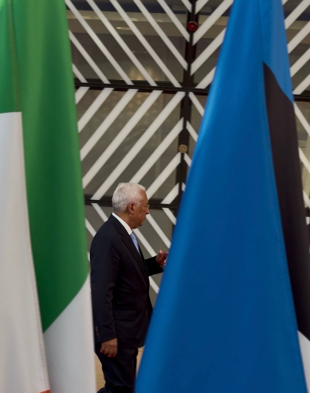 Brussels, European Council doorstep – Photo by Athanasios Petras (Diethni.gr)